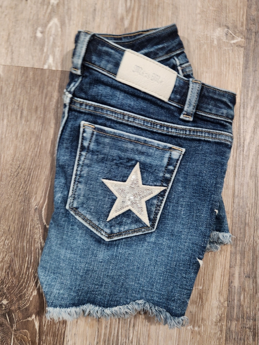 Youth Sz 12 Miss Me Blue Star Appliqué Denim Shorts - Picture 2 of 3